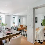 91-1D 3Br 2Baths Duplex With A Private Back Yard - Gym
