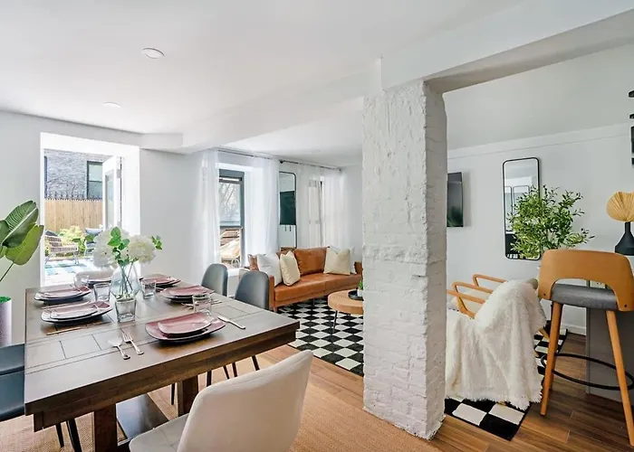 91-1D 3Br 2Baths Duplex With A Private Back Yard - Gym