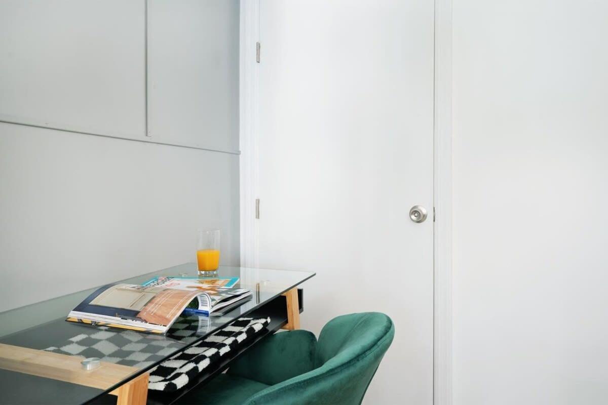 Apartment 91-1d 3br 2baths Duplex With A Private Back Yard - Gym