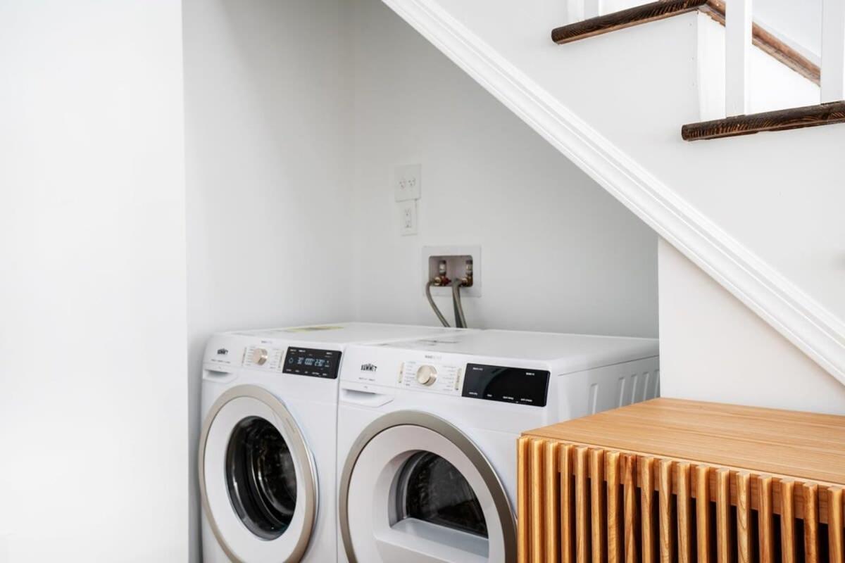 Apartment 91-1d 3br 2baths Duplex With A Private Back Yard - Gym *